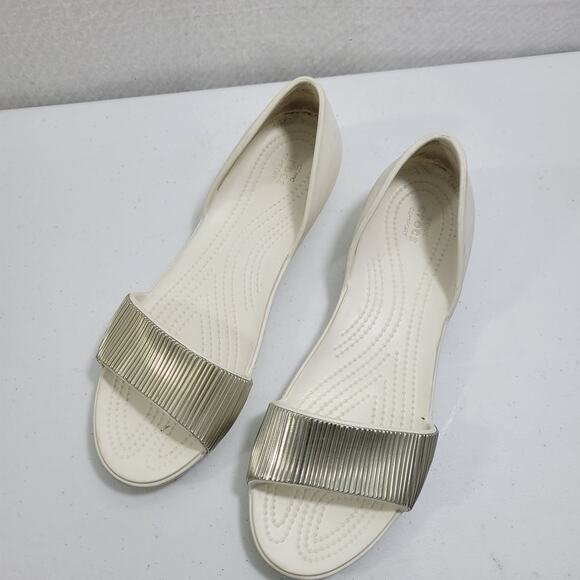 Crocs White Slip On Sandals With Silver Ridged Metal Detail Size 11  12924-2626 - Picture 2 of 7